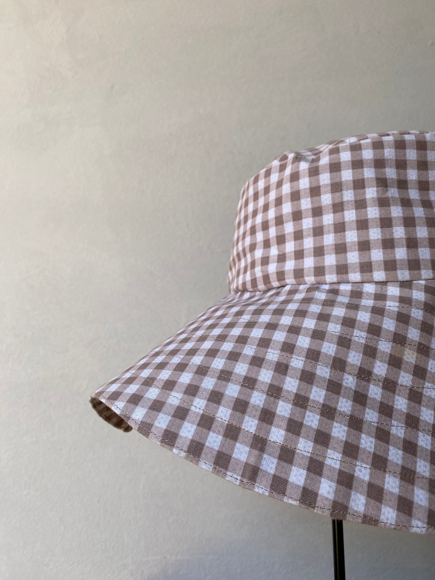 Afternoon Hat Beige Gingham